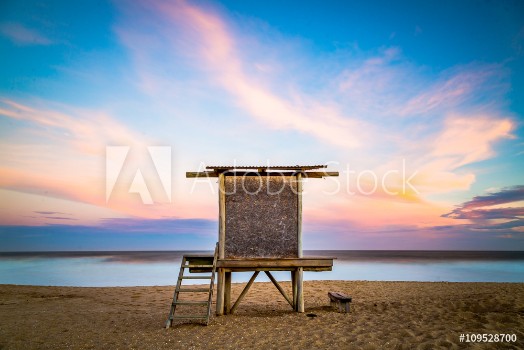 Bild på La Pedrera sunset beach baywatch sky color paradise